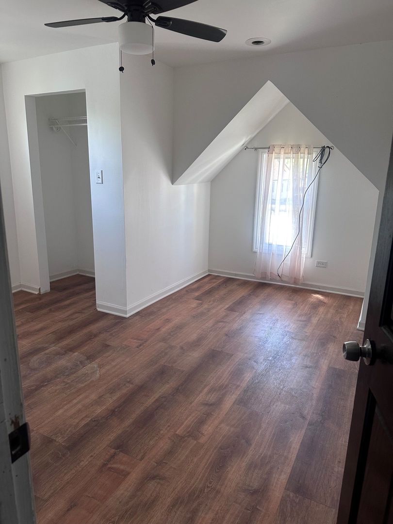 526 E 154th Place