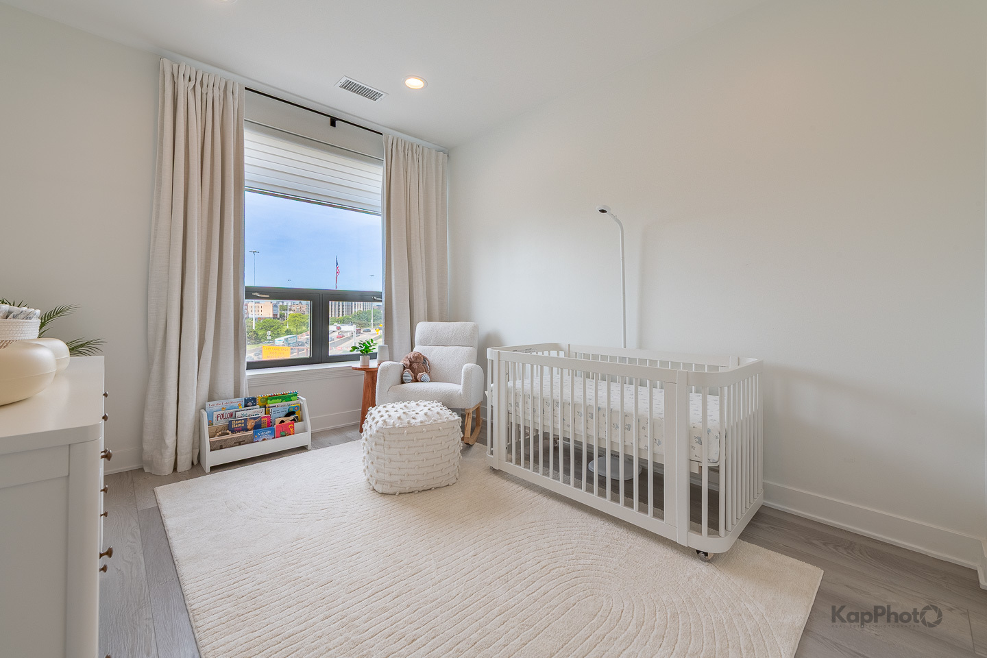 859 W Erie Street Unit: 506