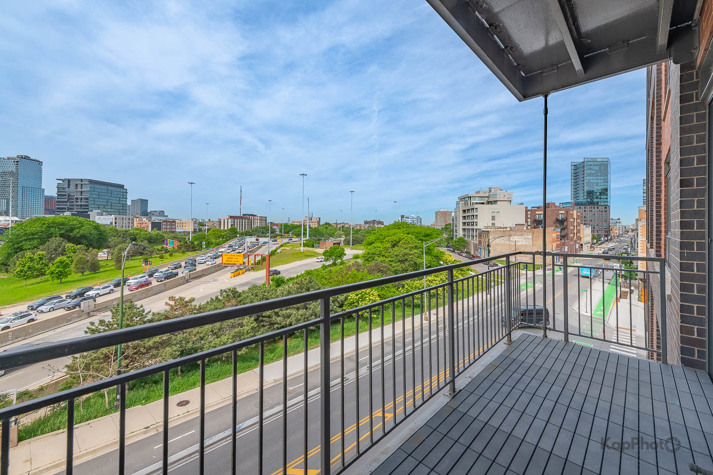 859 W Erie Street Unit: 506