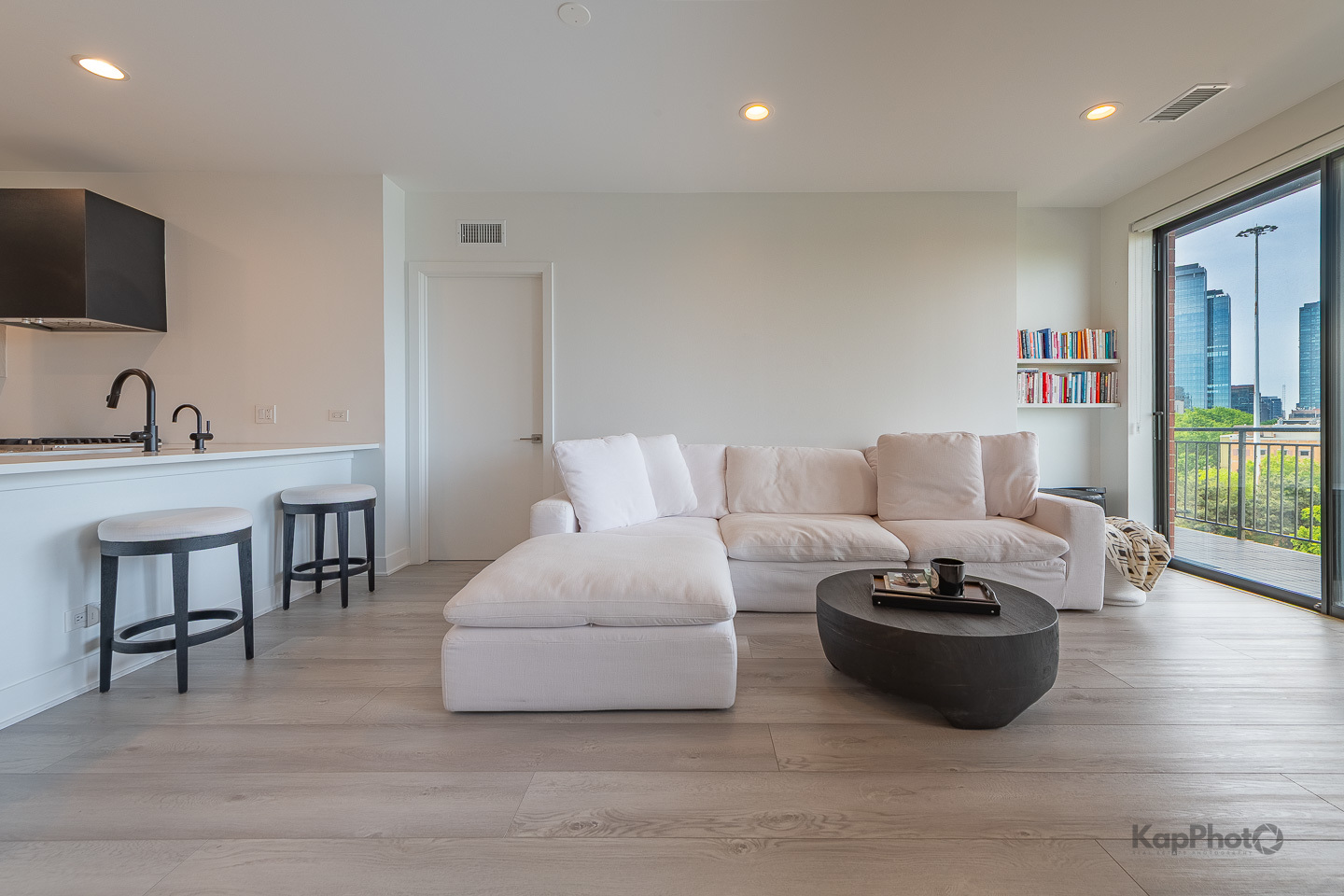 859 W Erie Street Unit: 506