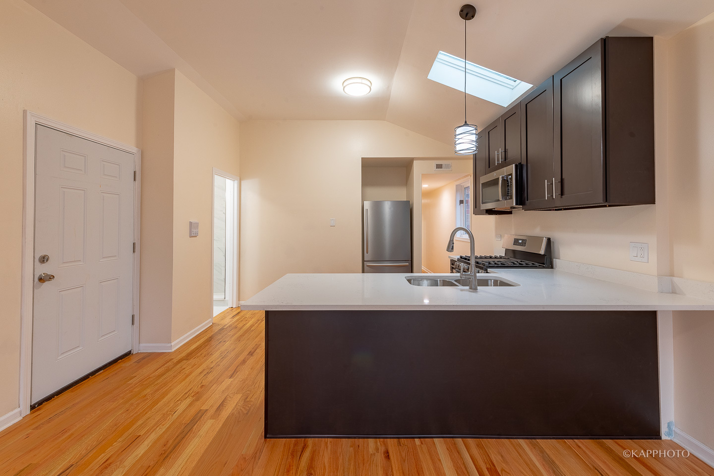 2435 W Polk Street Unit: 3