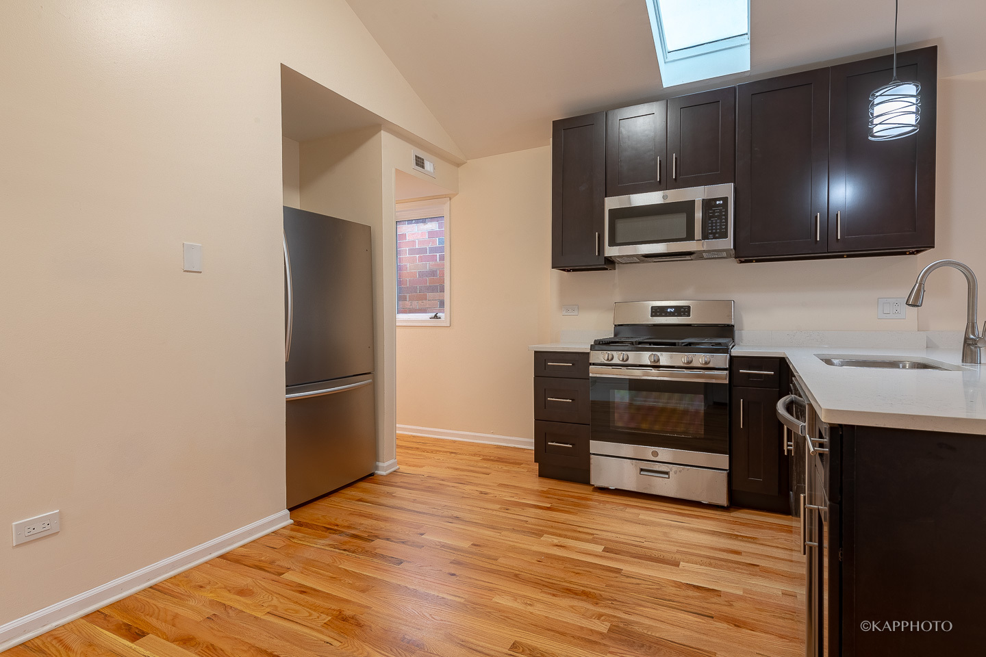 2435 W Polk Street Unit: 3