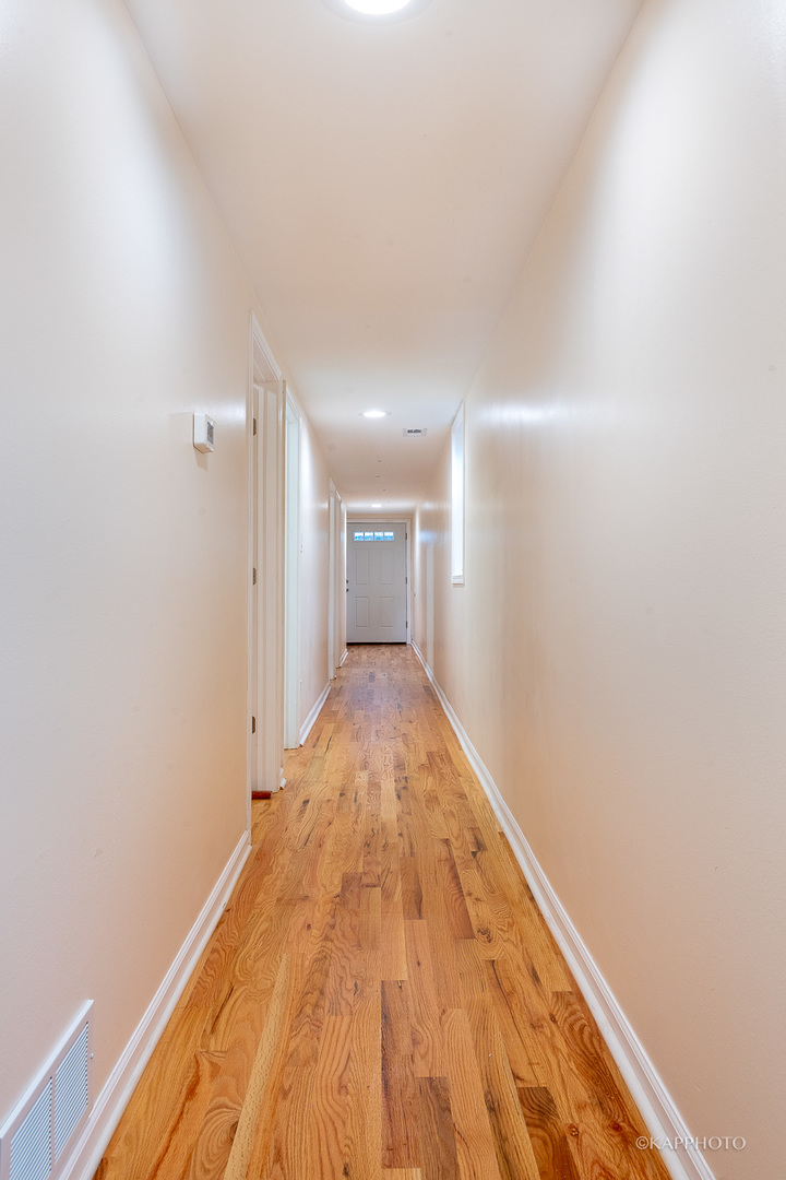 2435 W Polk Street Unit: 3
