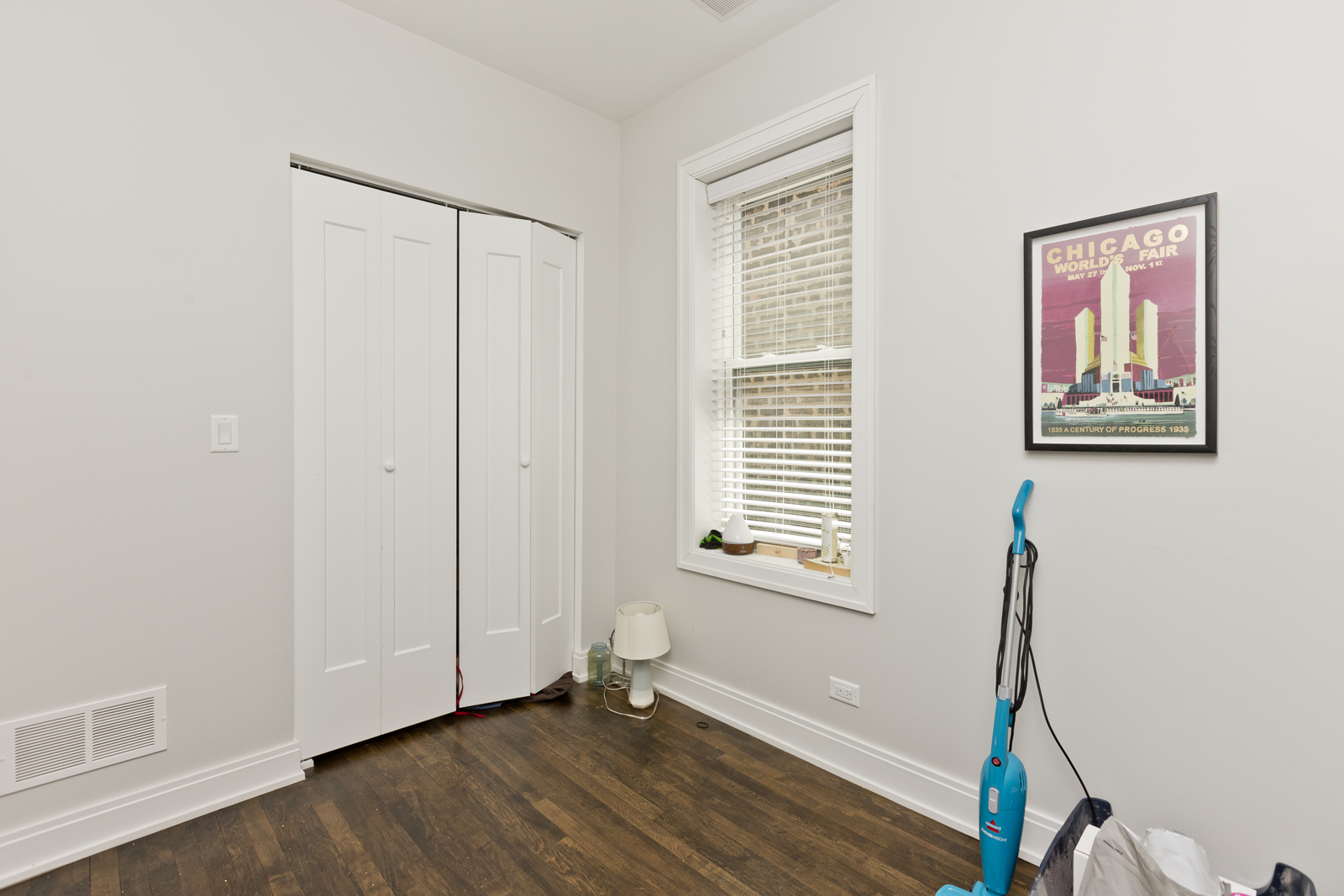 856 N Hermitage Avenue Unit: 3F