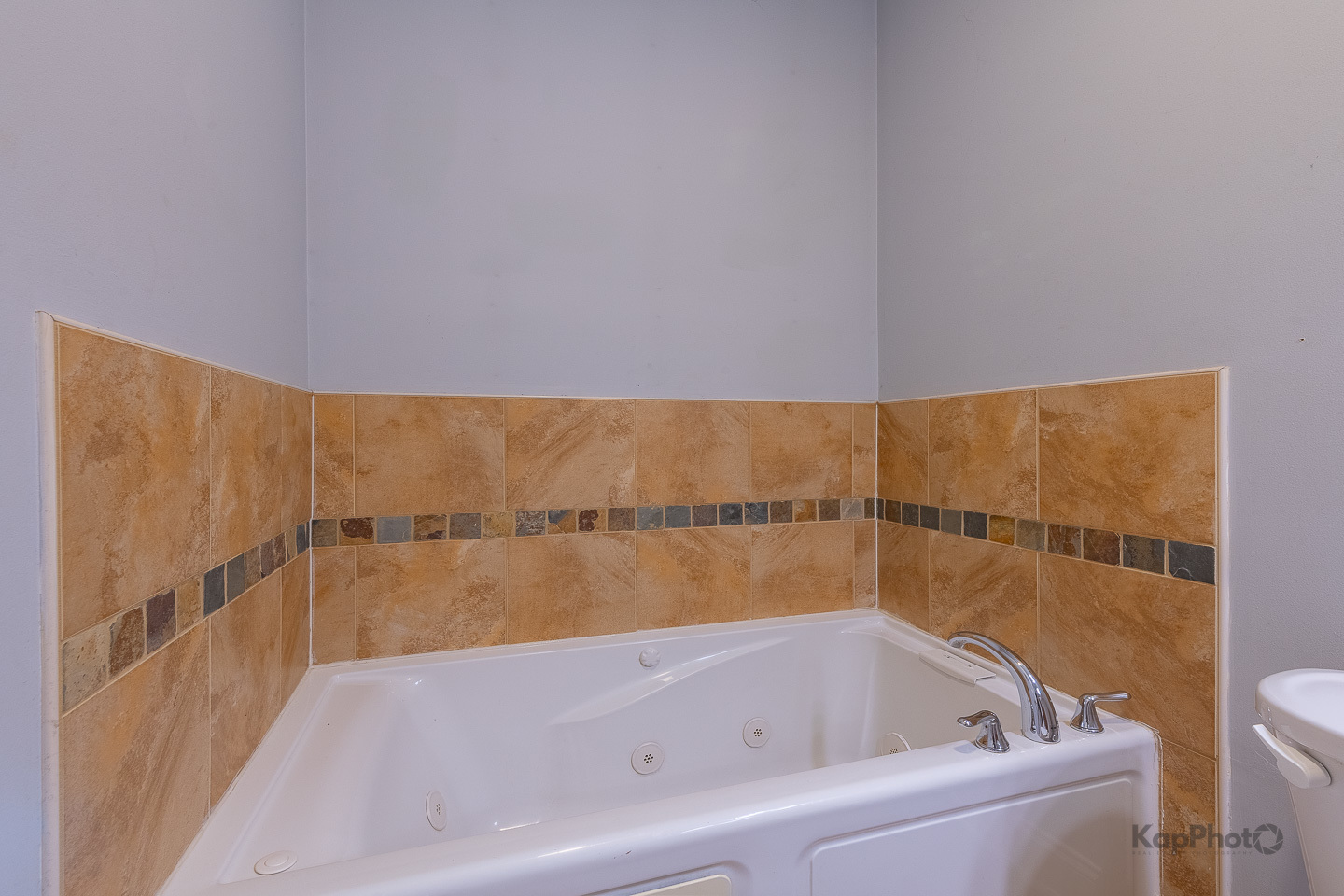 3607 W 53rd Street Unit: 5