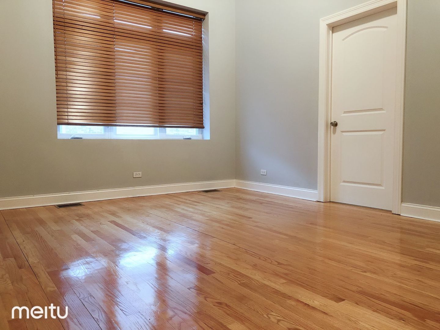 3607 W 53rd Street Unit: 5