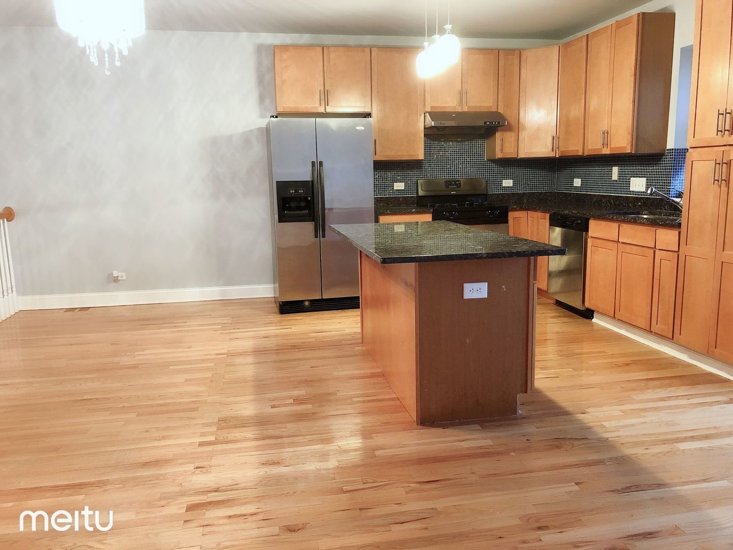 3607 W 53rd Street Unit: 5