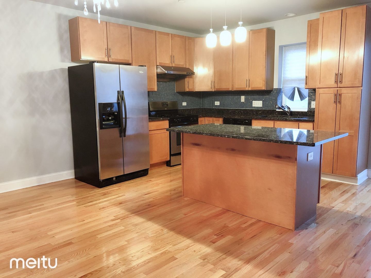 3607 W 53rd Street Unit: 5