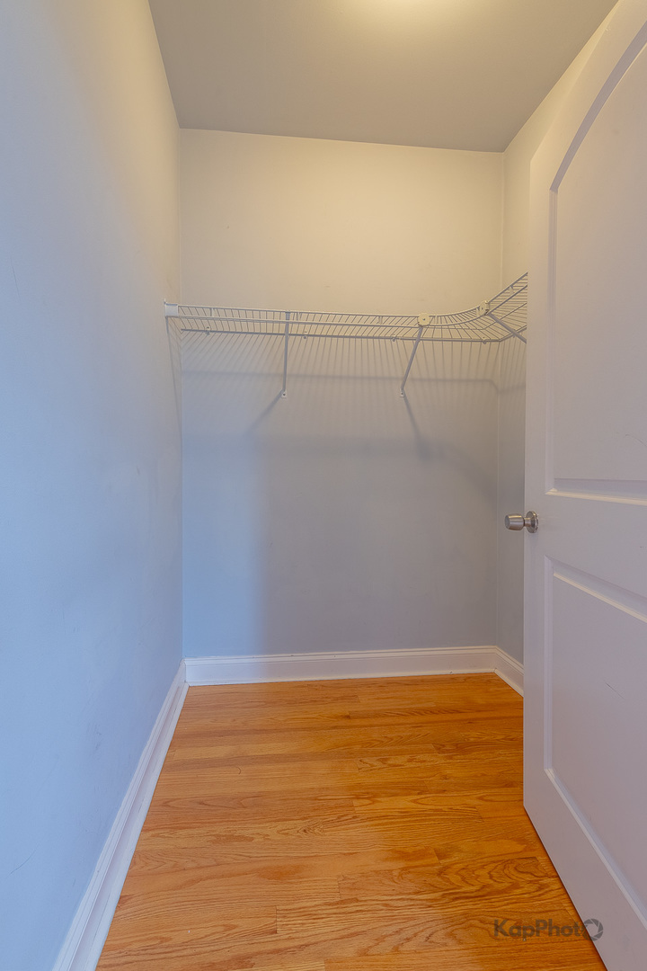 3607 W 53rd Street Unit: 5
