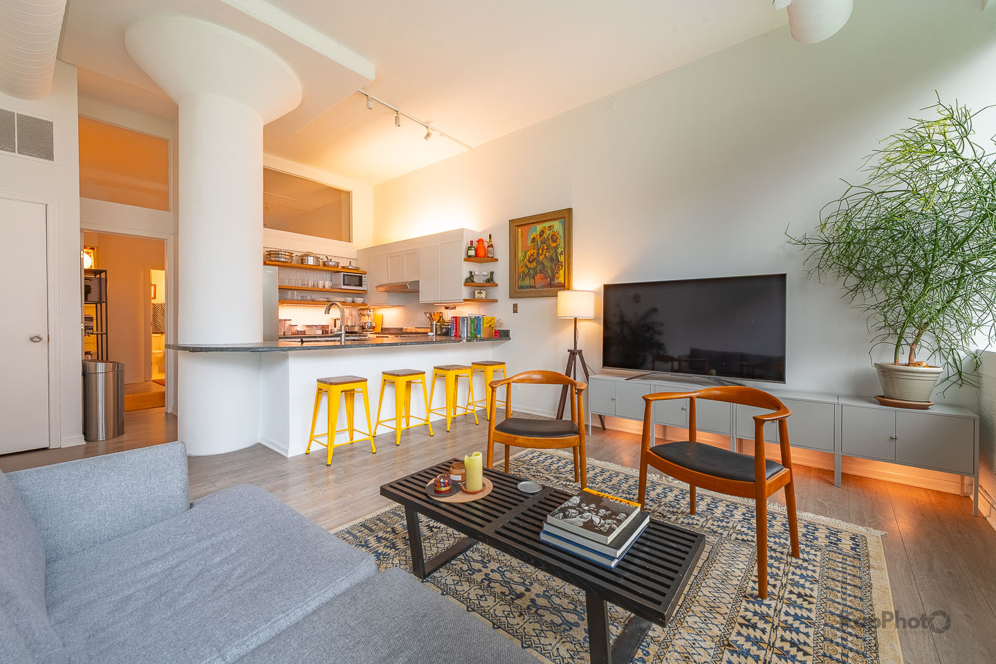 812 W Van Buren Street Unit: 3C