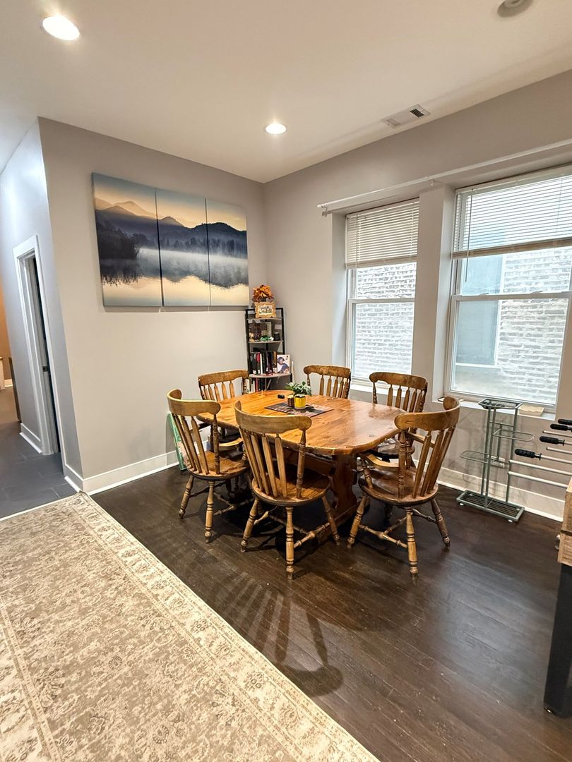 1019 N Ridgeway Avenue Unit: 1