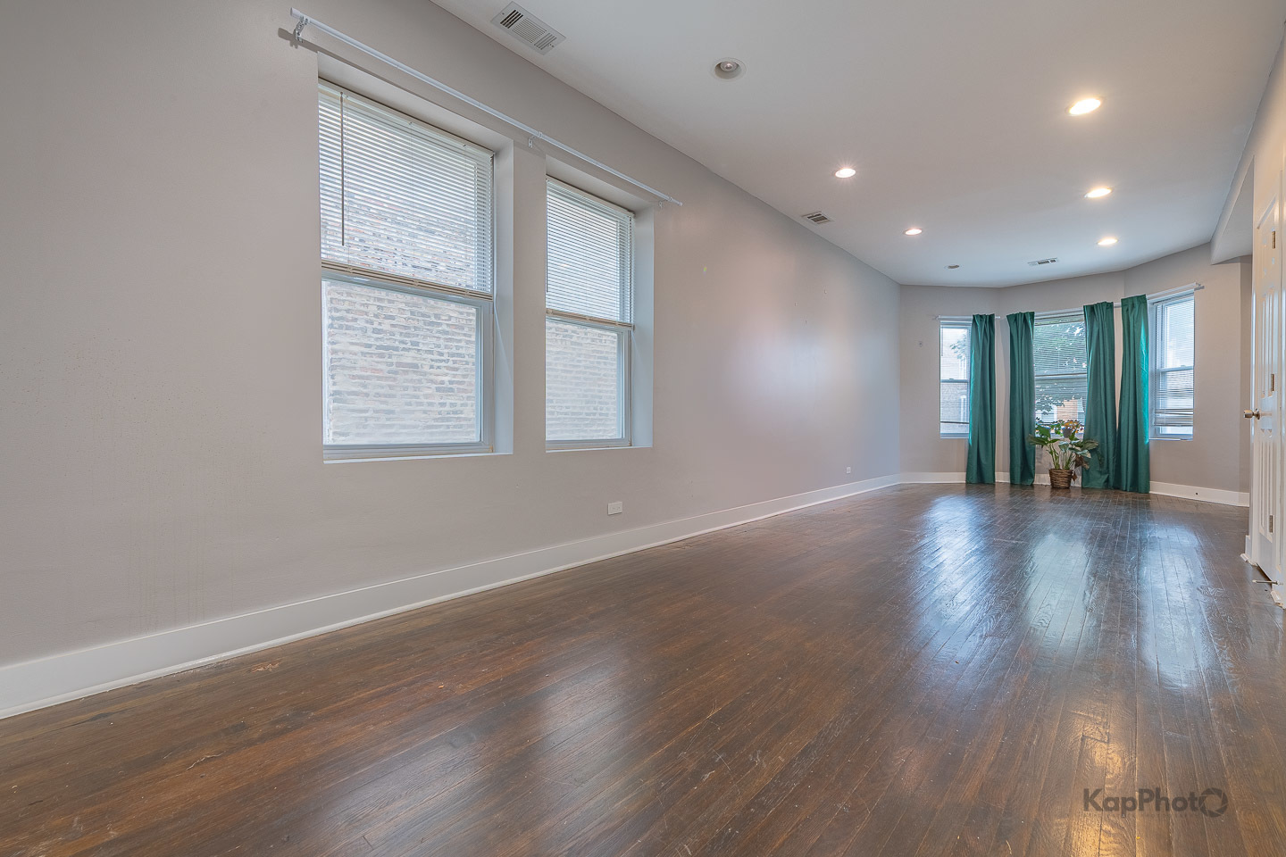 1019 N Ridgeway Avenue Unit: 1