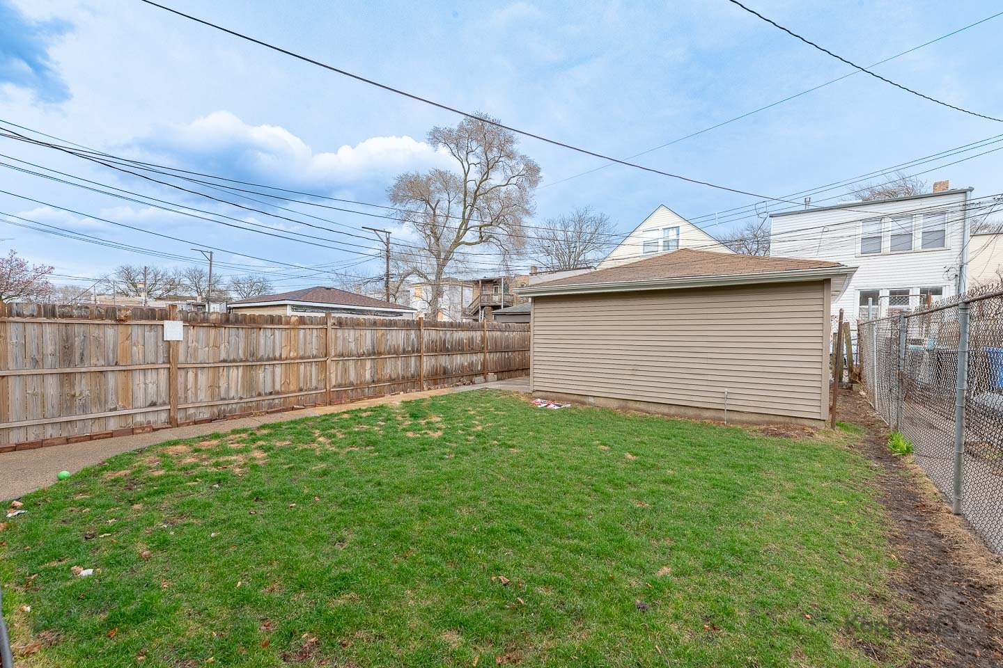 1019 N Ridgeway Avenue Unit: 1