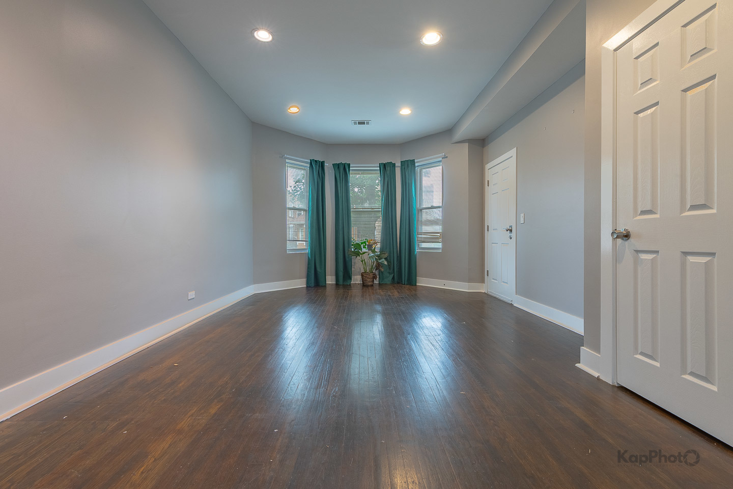 1019 N Ridgeway Avenue Unit: 1
