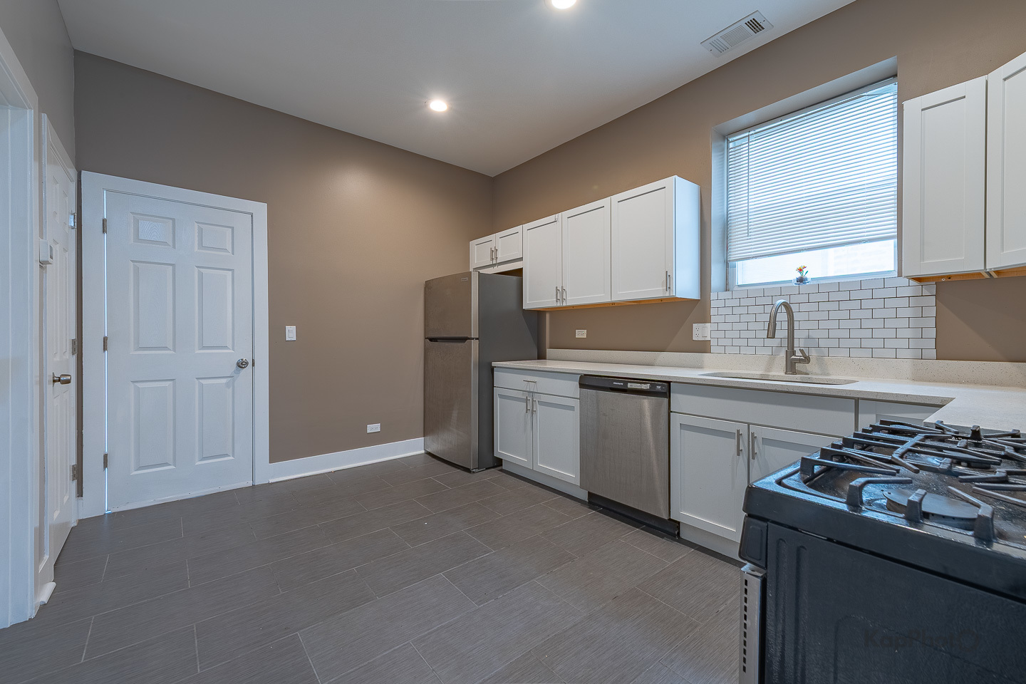 1019 N Ridgeway Avenue Unit: 1