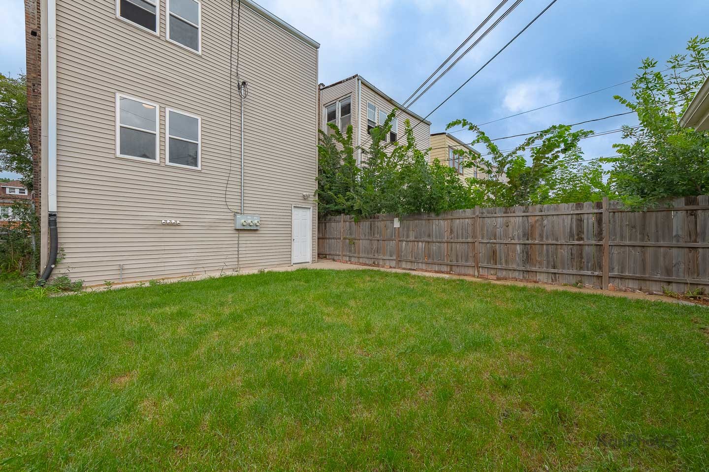 1019 N Ridgeway Avenue Unit: 1