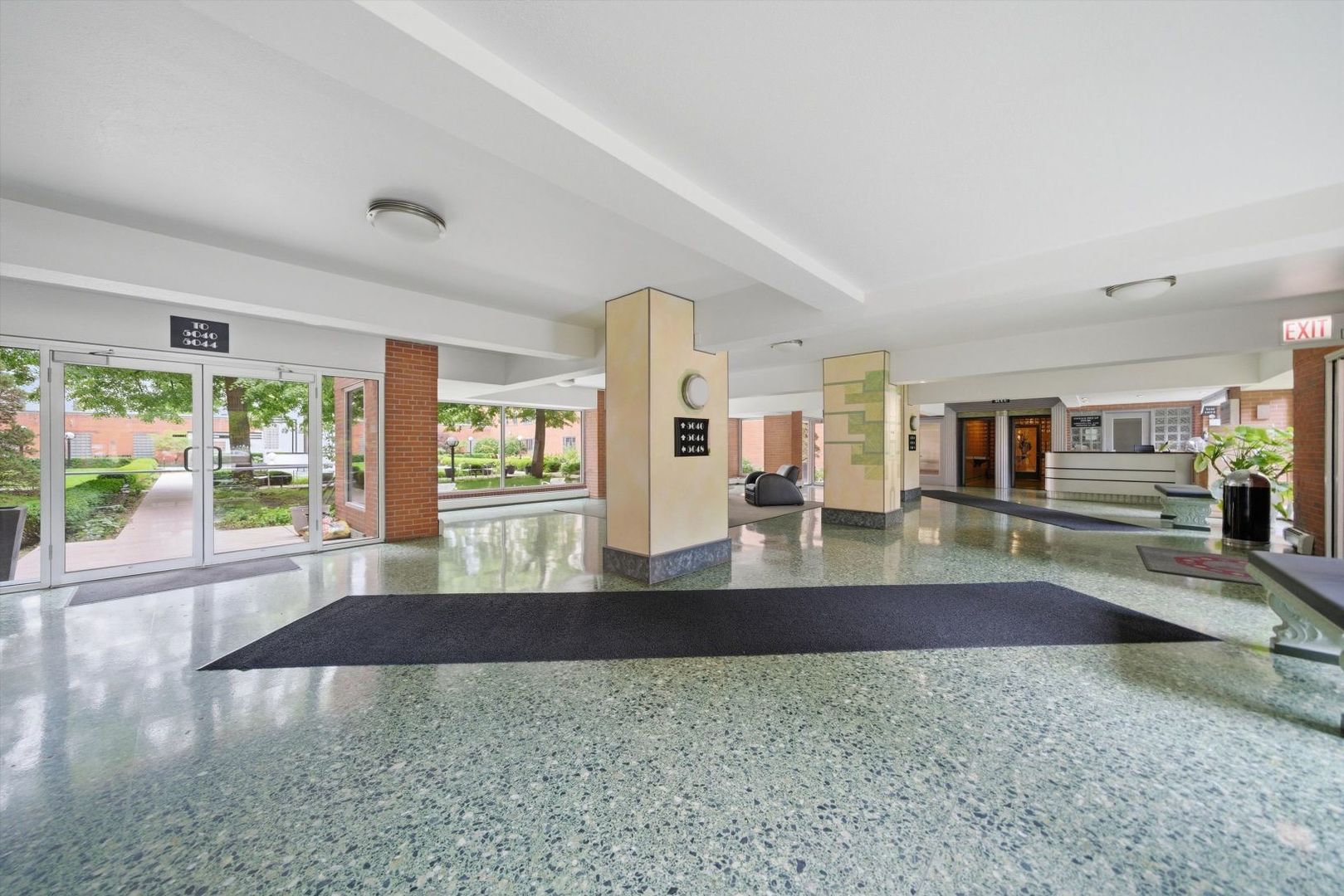 5044 N Marine Drive Unit: A7