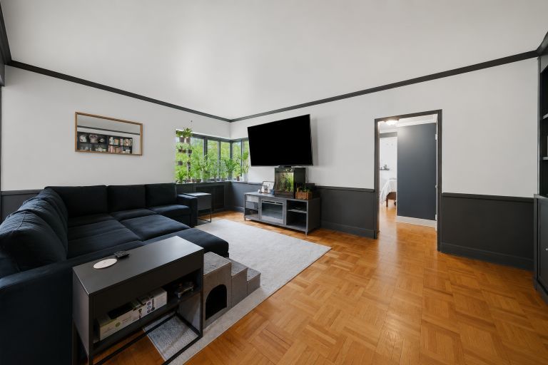 5044 N Marine Drive Unit: A7