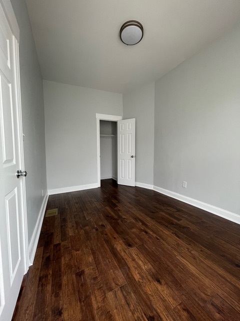 916 W 68th Street W Unit: 1W