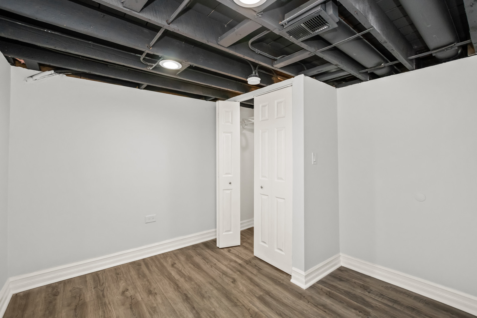 1732 E 83rd Place