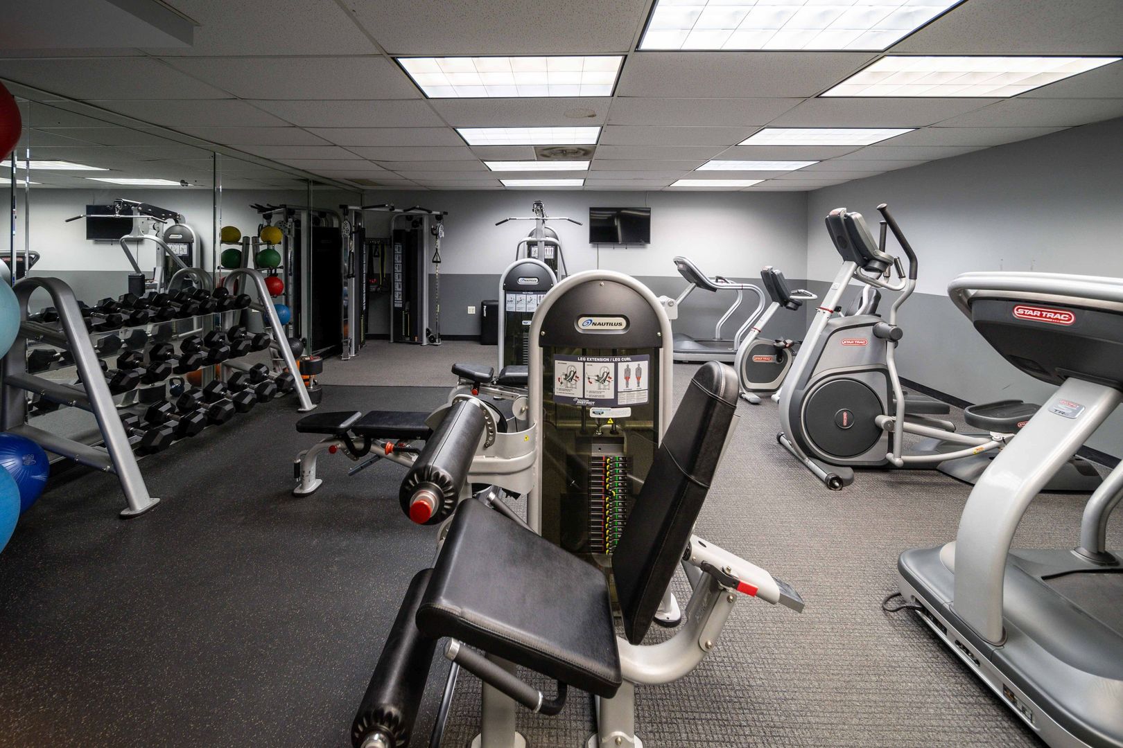 6030 N Sheridan Road Unit: 2011