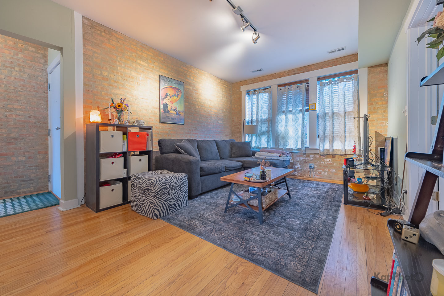 5913 N Paulina Street Unit: 2E