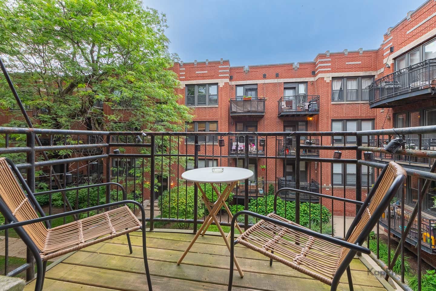 5913 N Paulina Street Unit: 2E