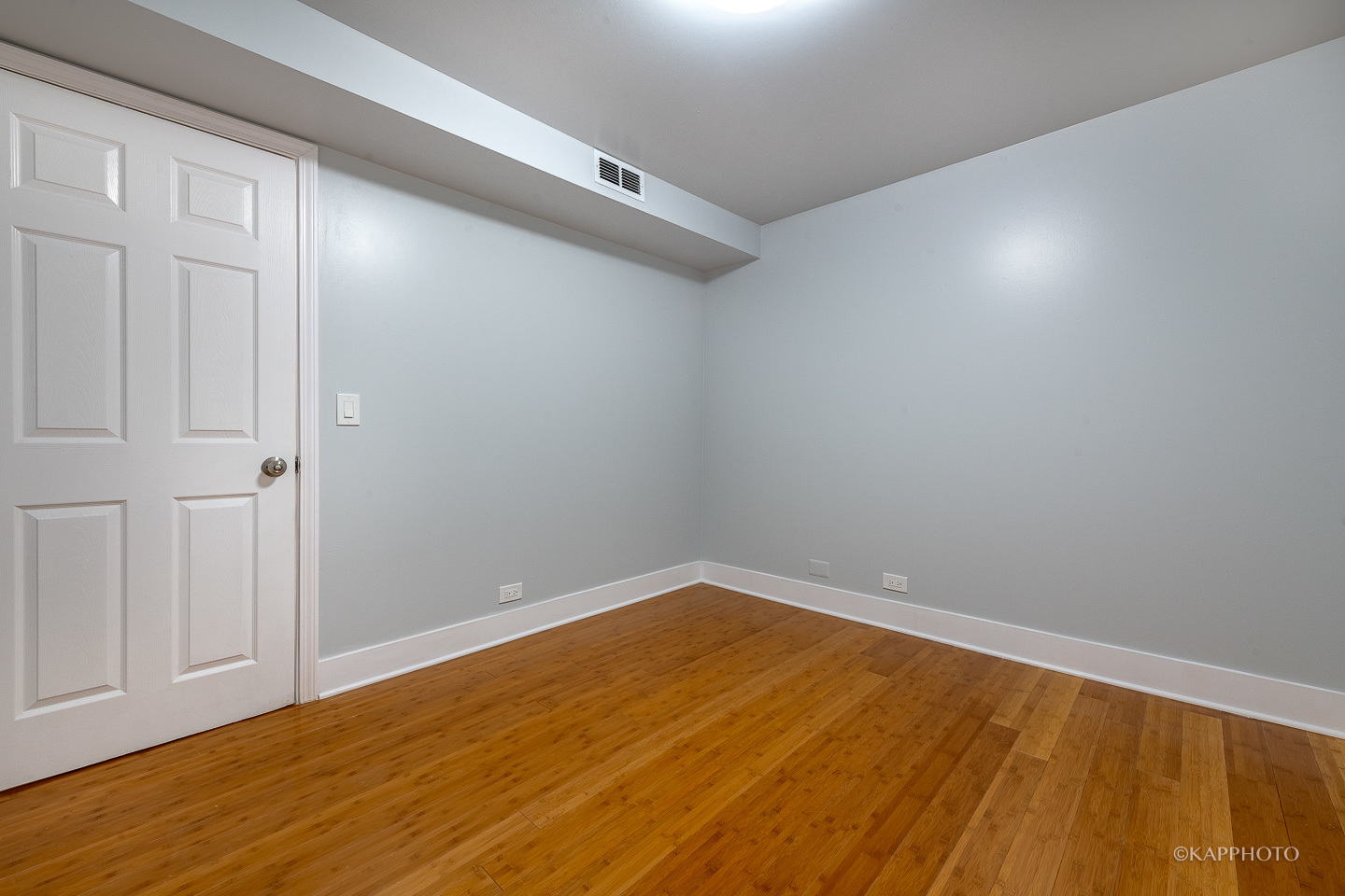 2828 S Wallace Street Unit: 3R