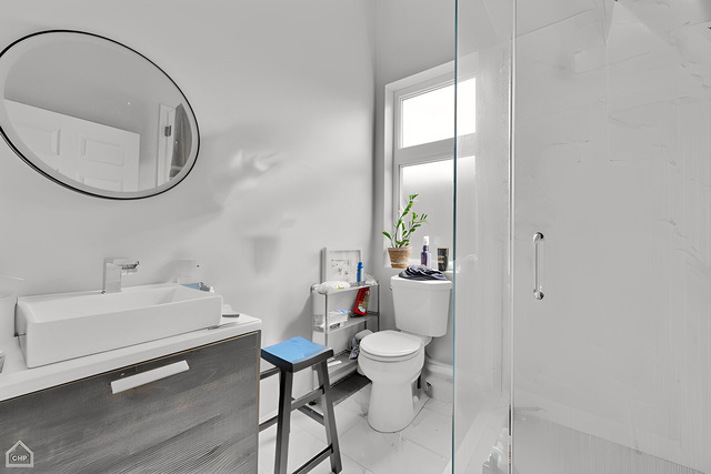 1921 S Jefferson Street Unit: G