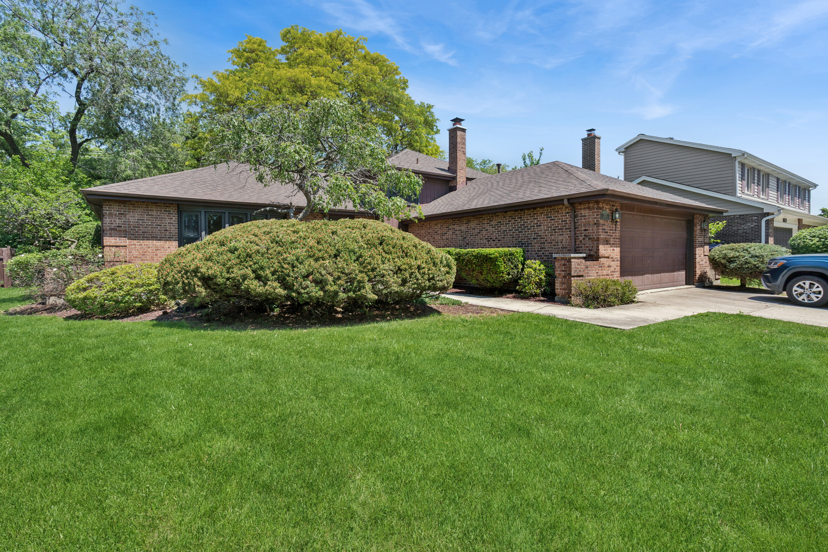2214 Hamilton Lane