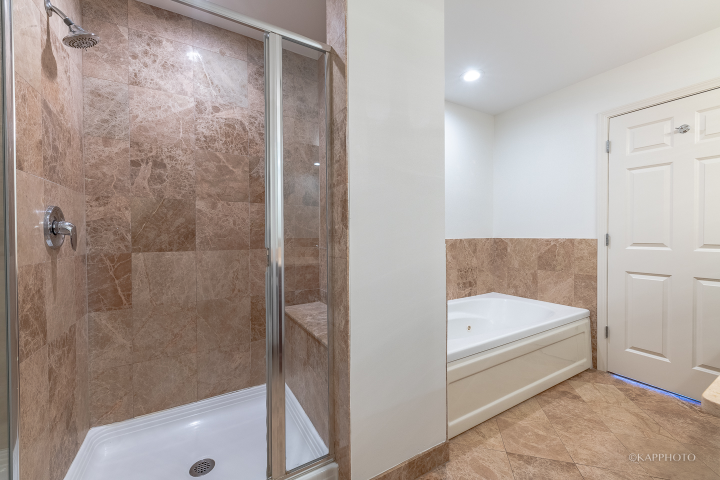 520 N Halsted Street Unit: 516