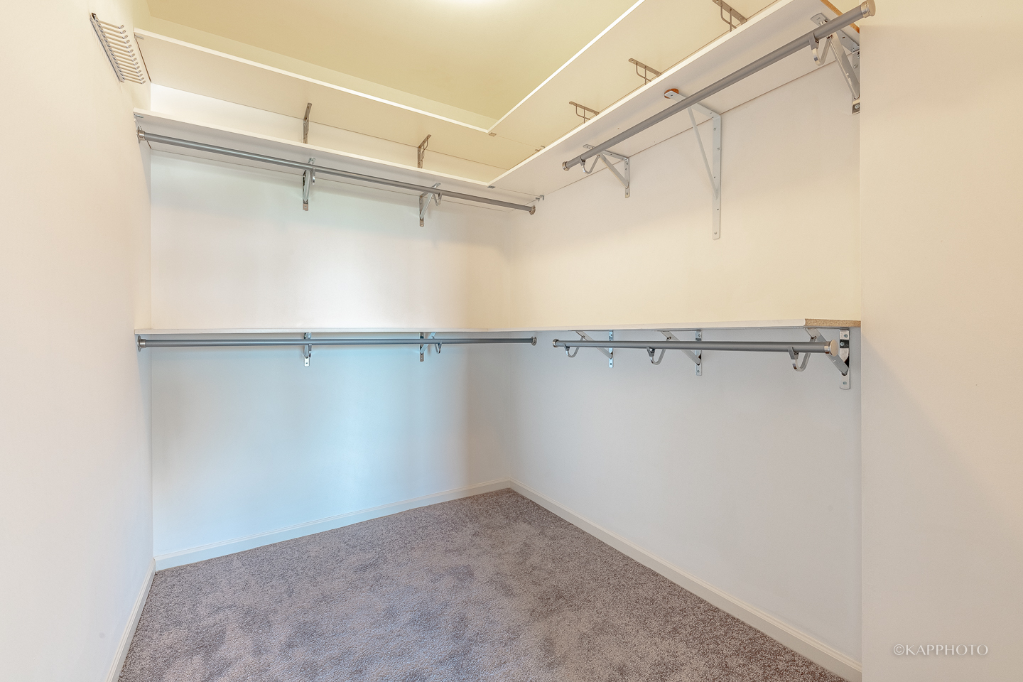 520 N Halsted Street Unit: 516