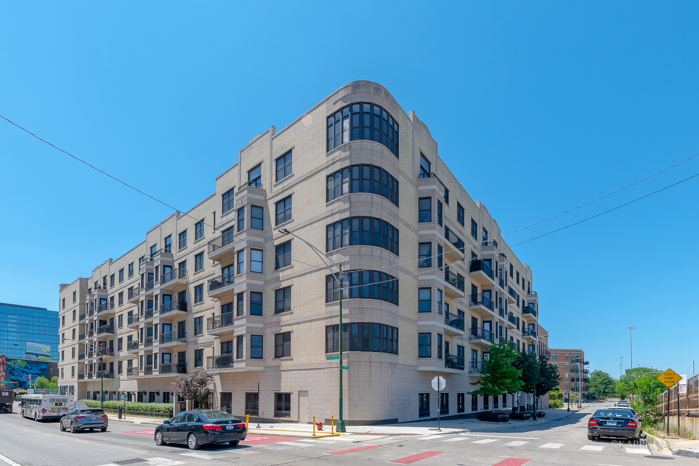 520 N Halsted Street Unit: 516