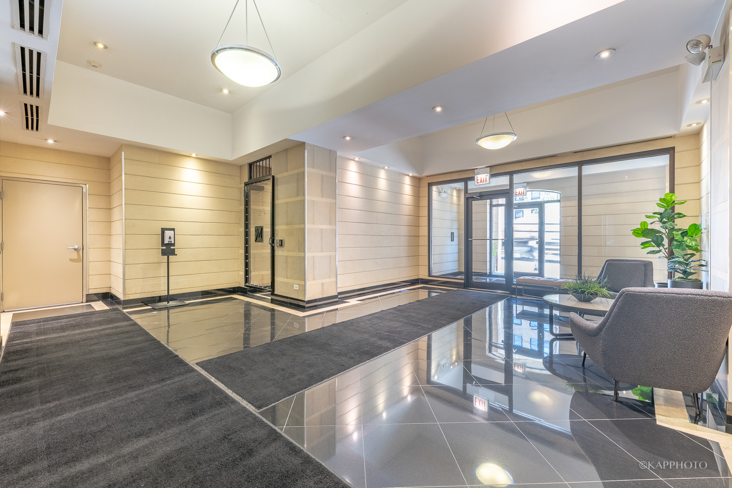 520 N Halsted Street Unit: 516