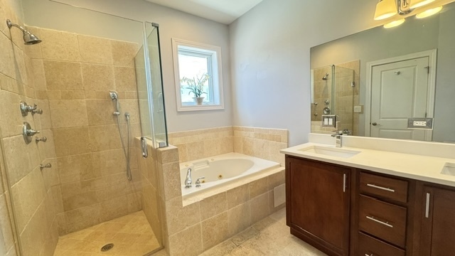 5642 N Broadway Street Unit: 3N