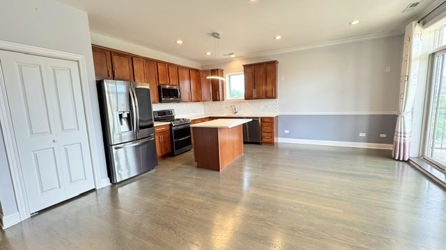 5642 N Broadway Street Unit: 3N