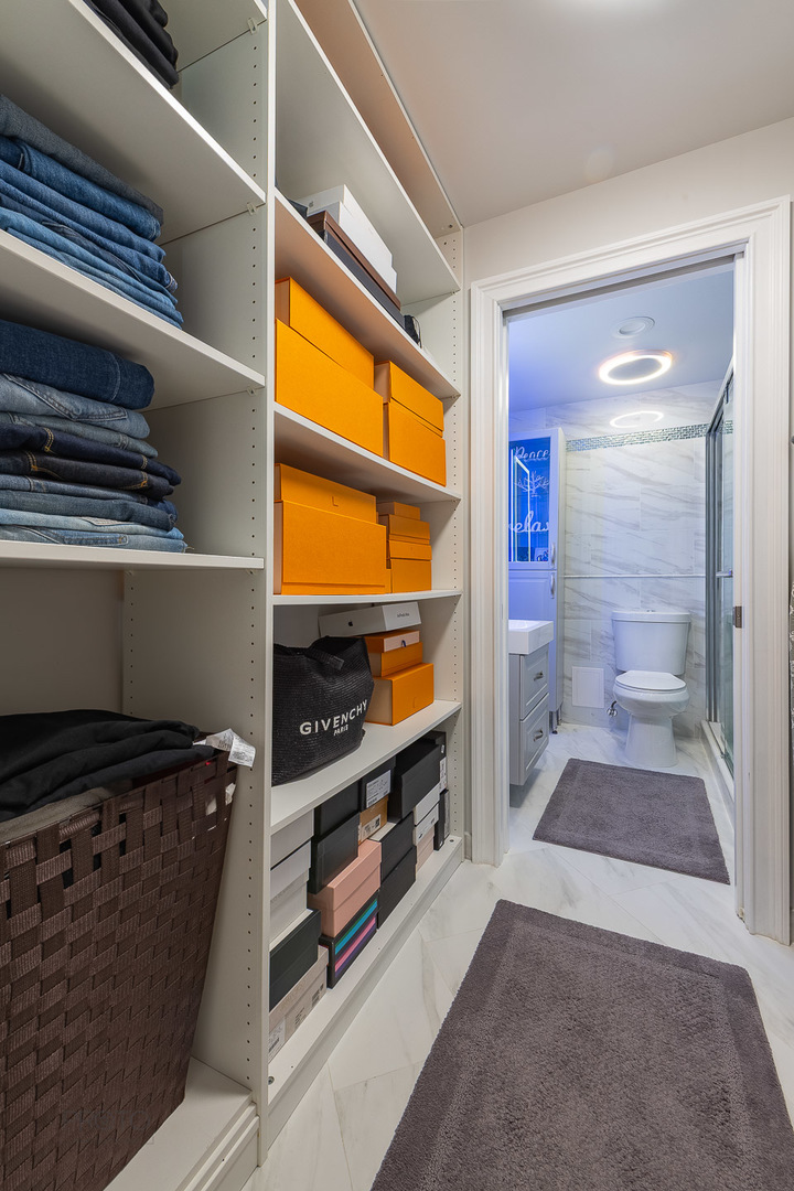 5506 Lincoln Avenue Unit: A320