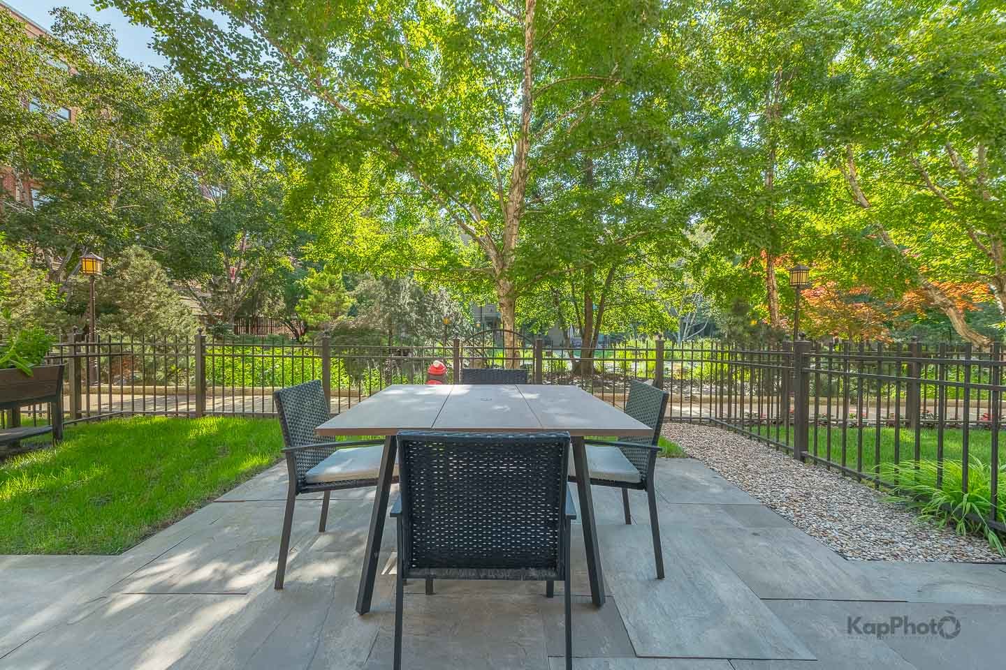 1330 W MONROE Street Unit: 108