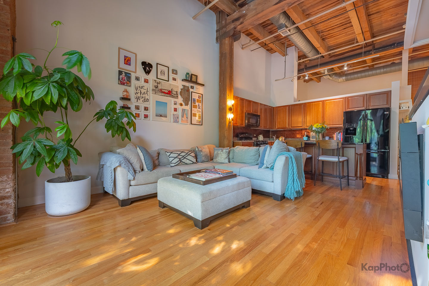 1330 W MONROE Street Unit: 108