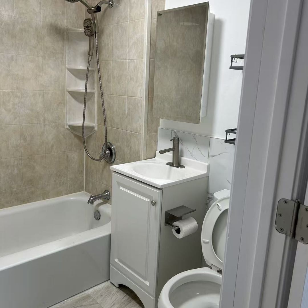3429 S Wallace Street Unit: 2