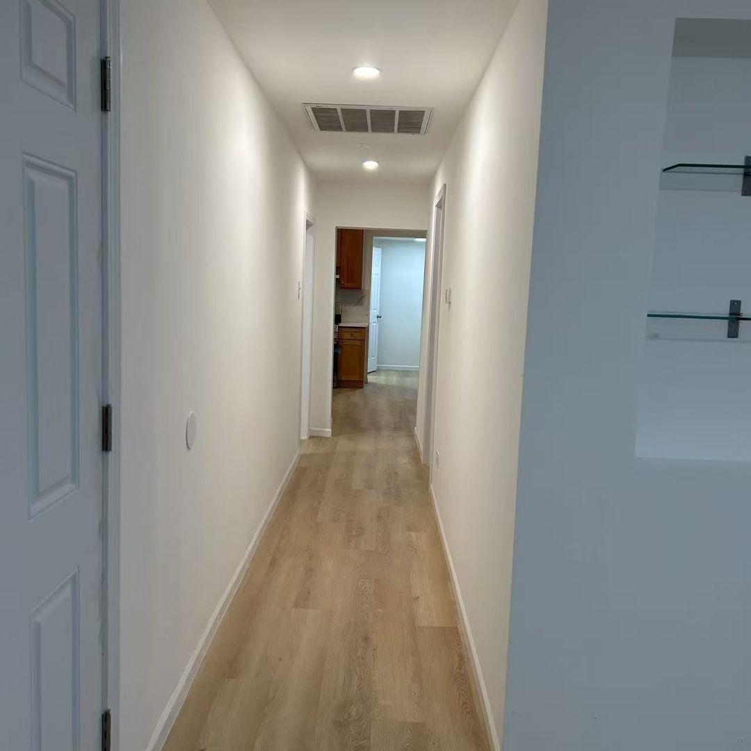 3429 S Wallace Street Unit: 2
