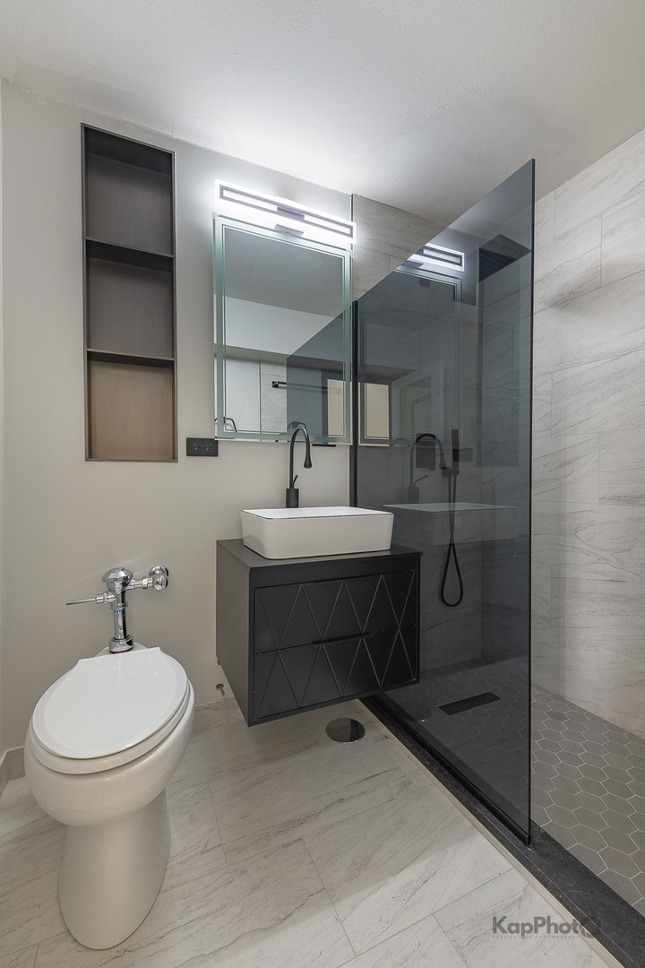 7337 S South Shore Drive Unit: 1231