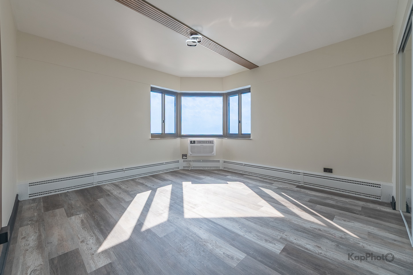 7337 S South Shore Drive Unit: 1231