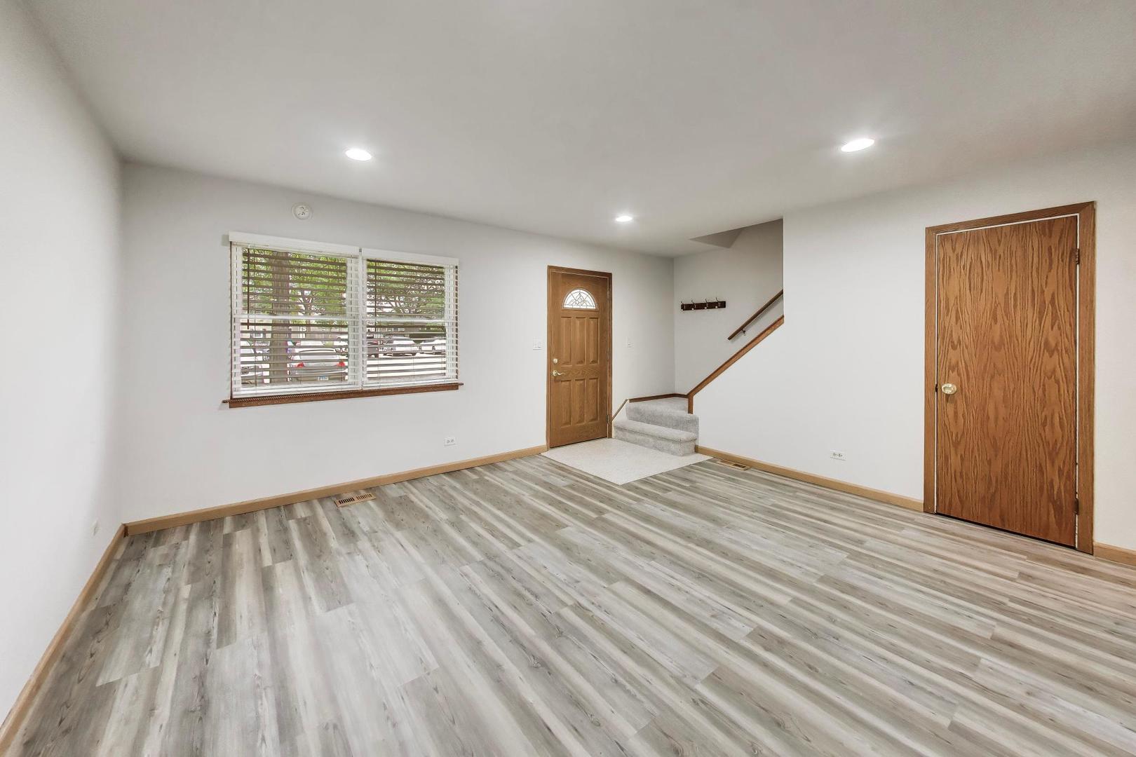 816 Mansfield Court