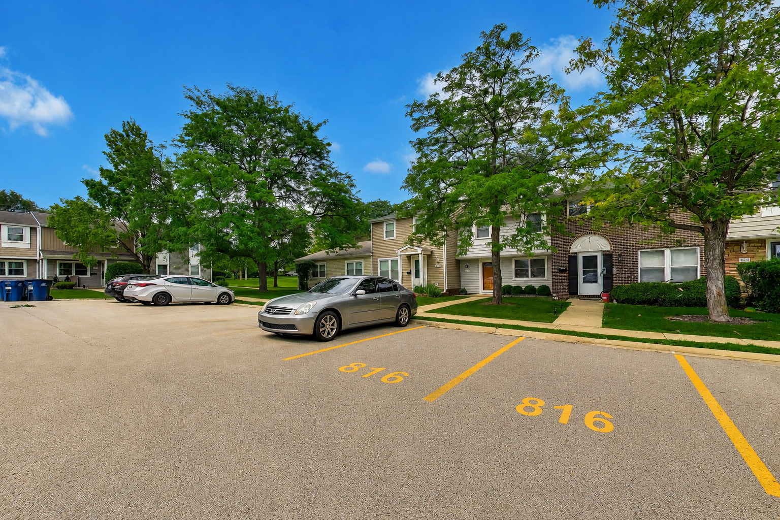 816 Mansfield Court
