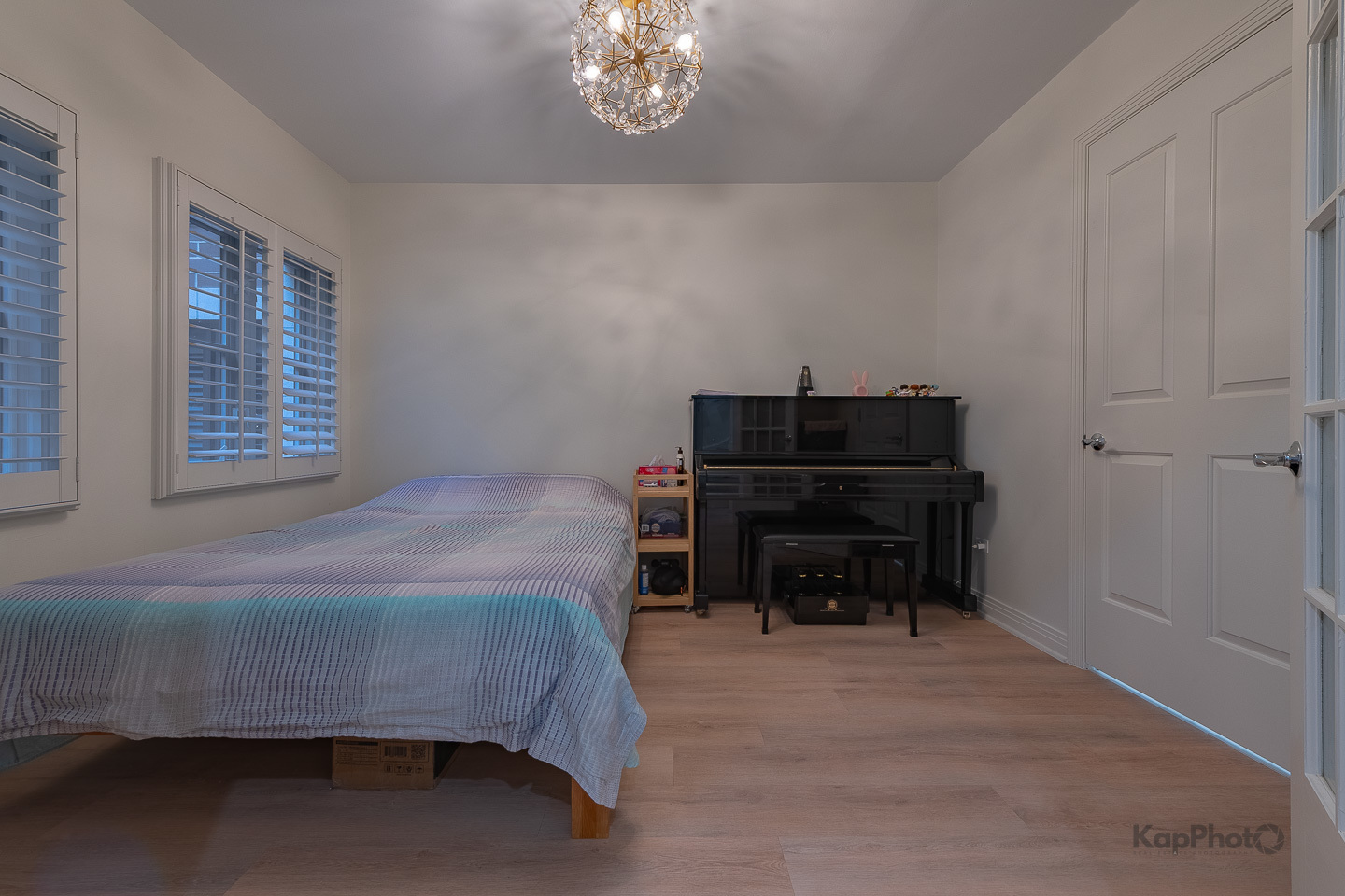 1117 W Monroe Street Unit: 8