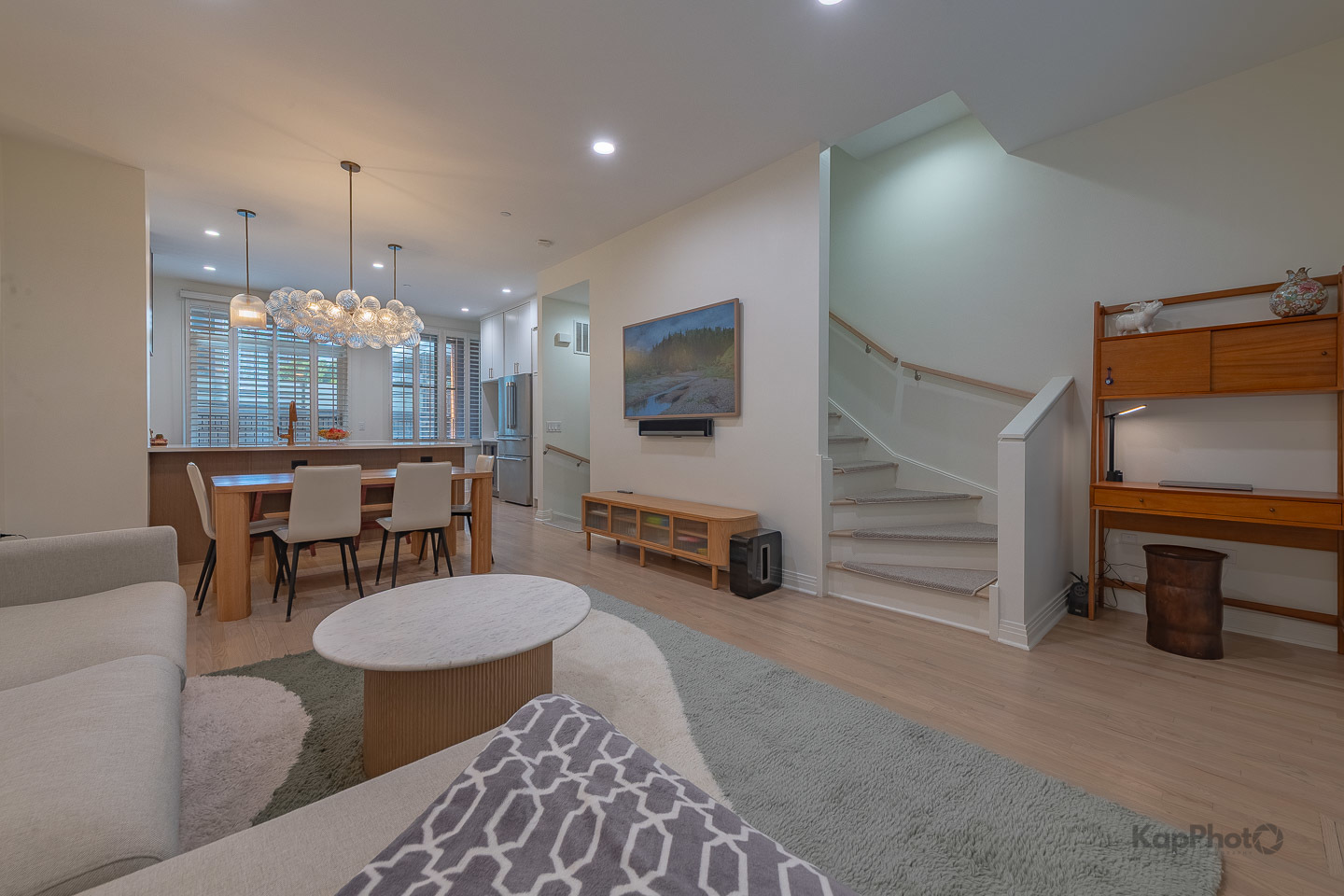 1117 W Monroe Street Unit: 8