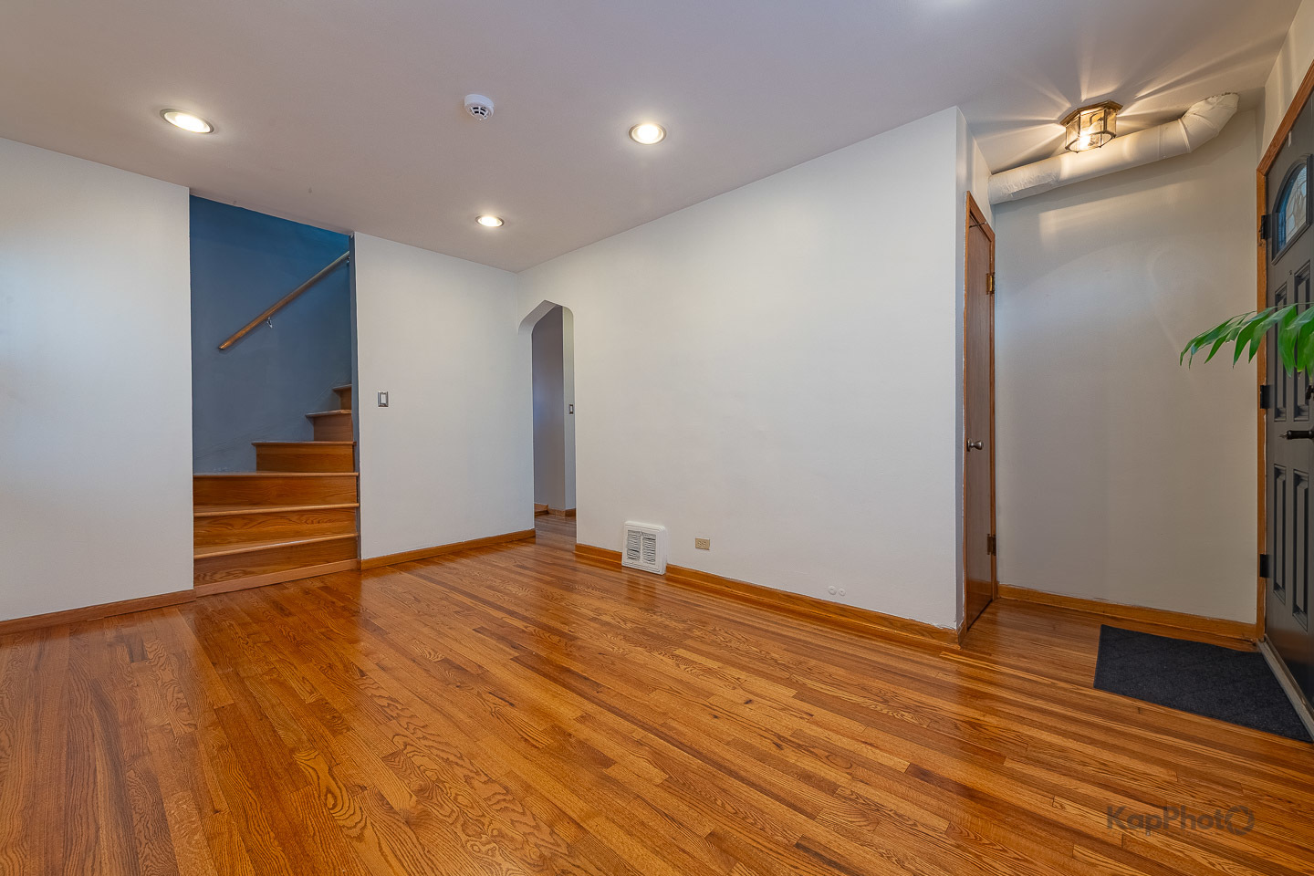 3933 W 69th Place