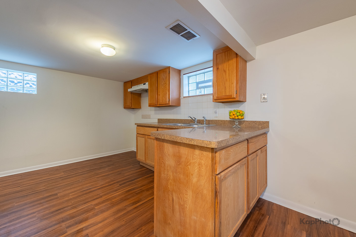 3933 W 69th Place