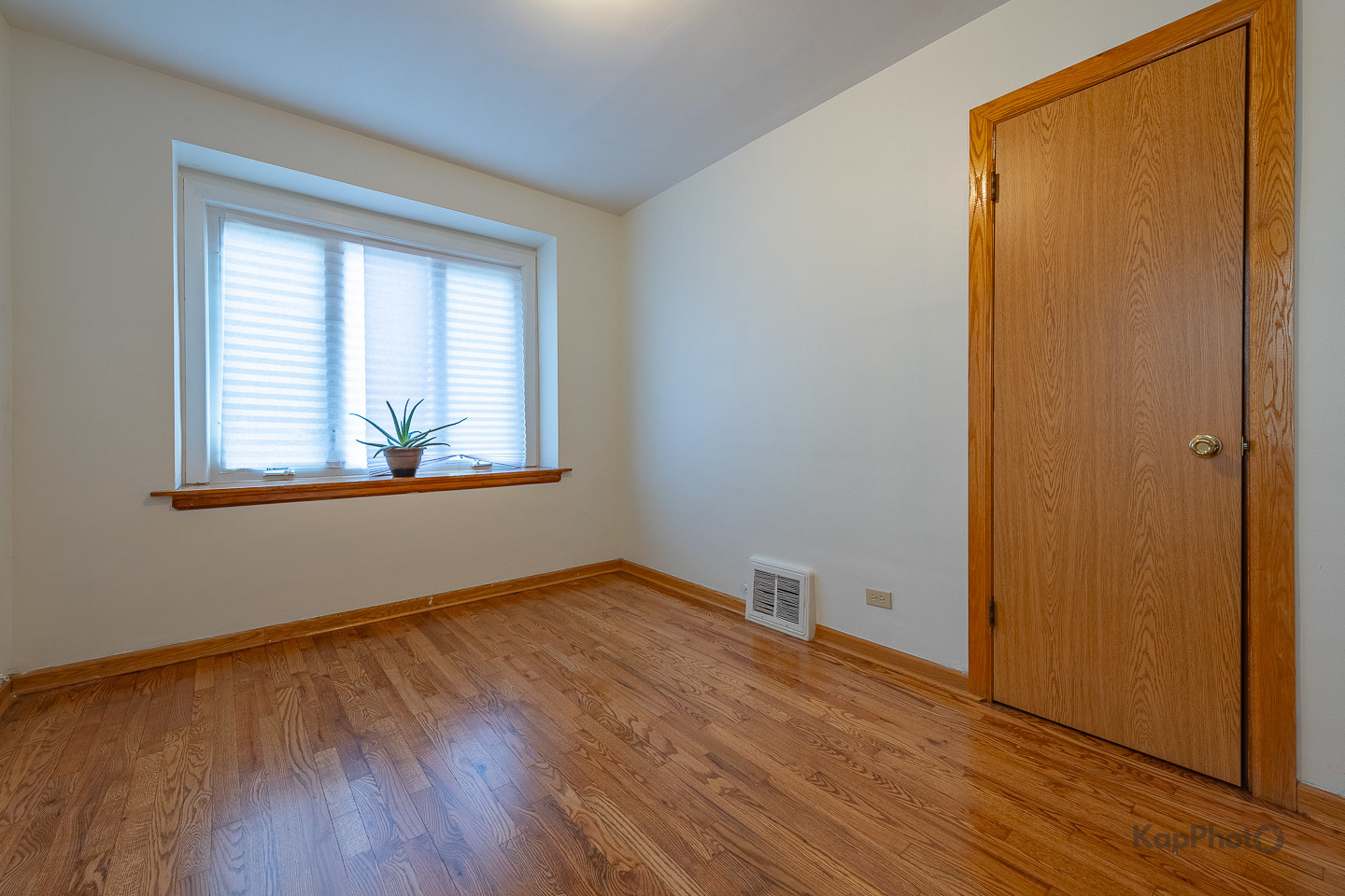 3933 W 69th Place